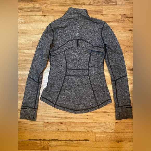 Lululemon Swiftly Tech zip up jacket - Picture 2 of 2